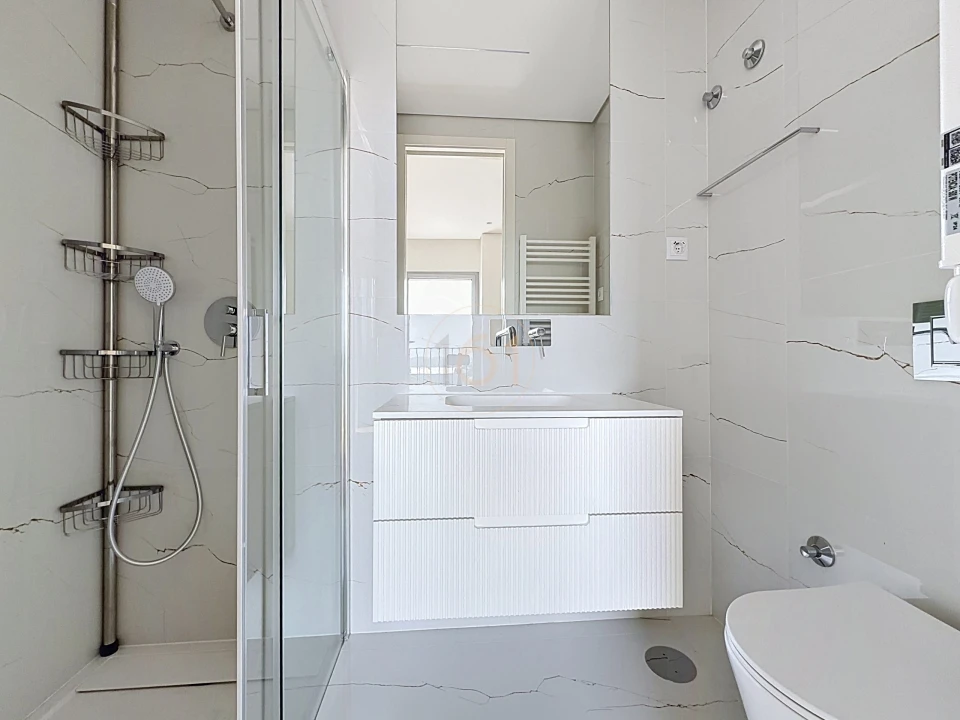 Apartamento T2 para Arrendamento em Lordelo do Ouro e Massarelos Foto 8
