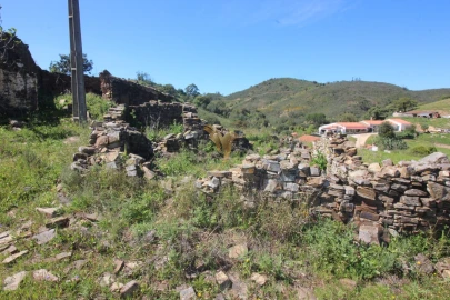 Terreno para Venda em São Bartolomeu de Messines