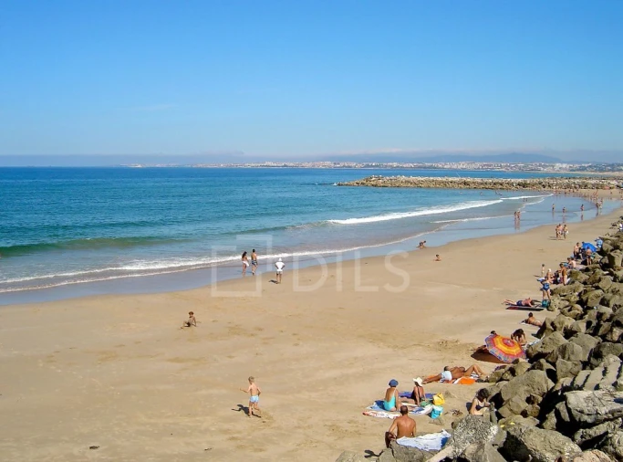 Apartamento T3 para Venda em Charneca de Caparica e Sobreda Foto 10