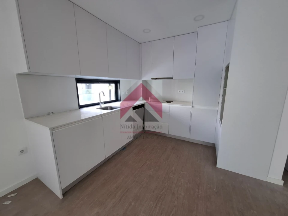 Apartamento T2 para Venda em Esgueira Foto 1