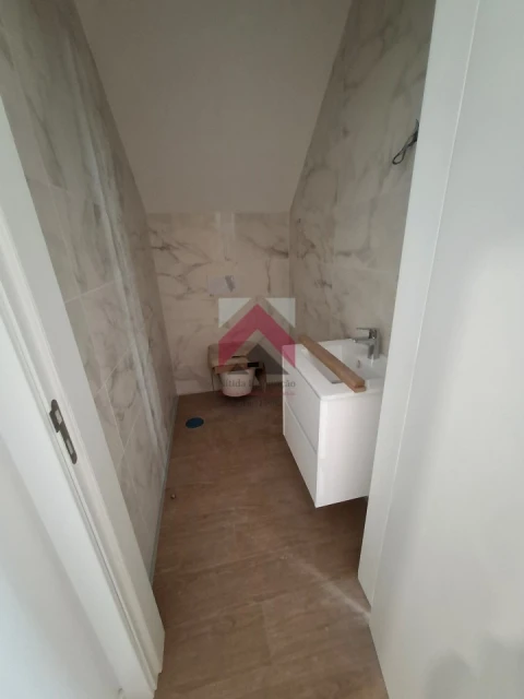 Apartamento T2 para Venda em Esgueira