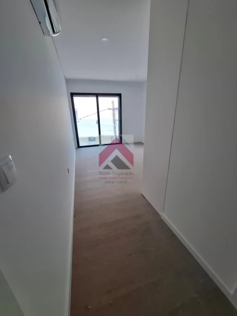 Apartamento T2 para Venda em Esgueira