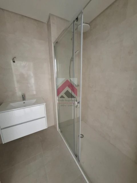 Apartamento T2 para Venda em Esgueira