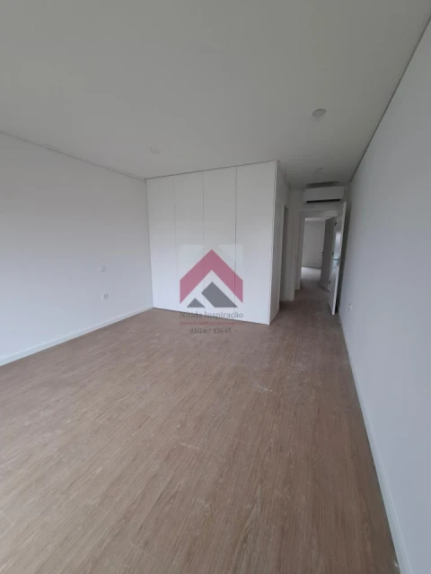 Apartamento T2 para Venda em Esgueira
