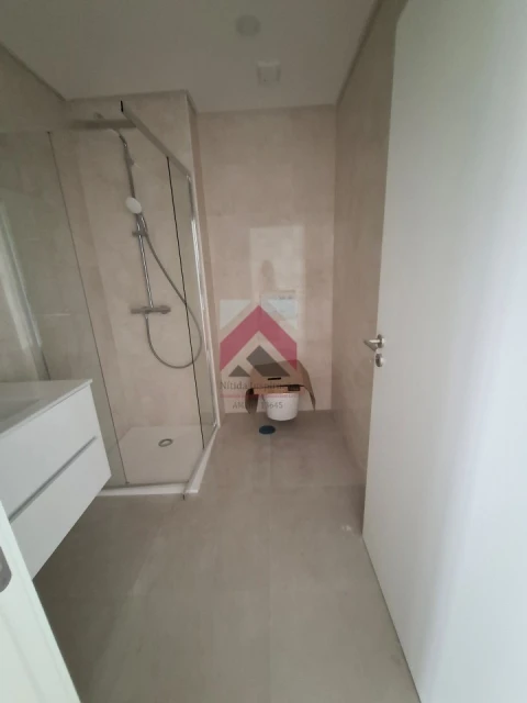Apartamento T2 para Venda em Esgueira