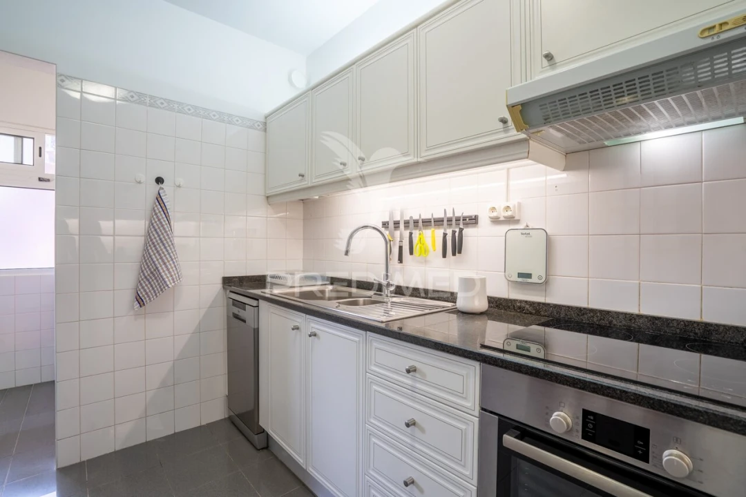 Apartamento T2 para Venda em Caniço Foto 16