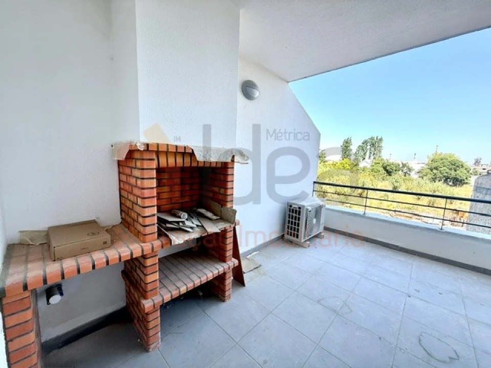 Apartamento T2 para Venda em Seixal, Arrentela e Aldeia de Paio Pires Foto 4