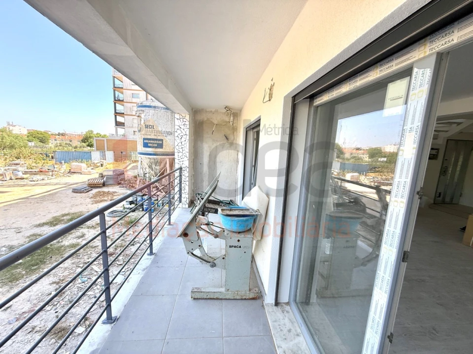 Apartamento T3 para Venda em Seixal, Arrentela e Aldeia de Paio Pires Foto 12