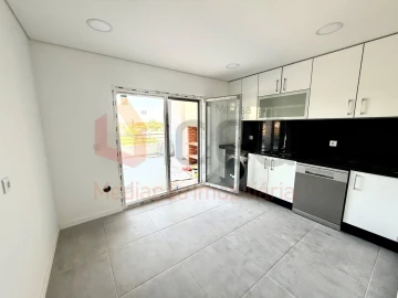 Apartamento T3 para Venda em Seixal, Arrentela e Aldeia de Paio Pires