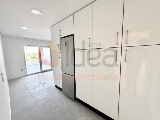 Apartamento T3 para Venda em Seixal, Arrentela e Aldeia de Paio Pires Foto 4