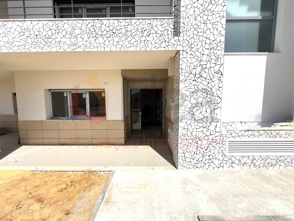 Apartamento T1 para Venda em Seixal, Arrentela e Aldeia de Paio Pires Foto 23