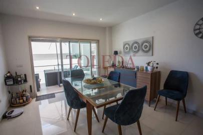 Moradia T4 para Venda em Atalaia e Alto Estanqueiro-Jardia