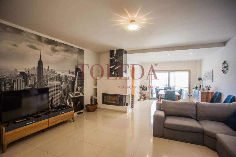 Moradia T4 para Venda em Atalaia e Alto Estanqueiro-Jardia Foto 7