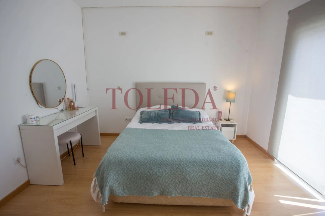 Moradia T4 para Venda em Atalaia e Alto Estanqueiro-Jardia Foto 35