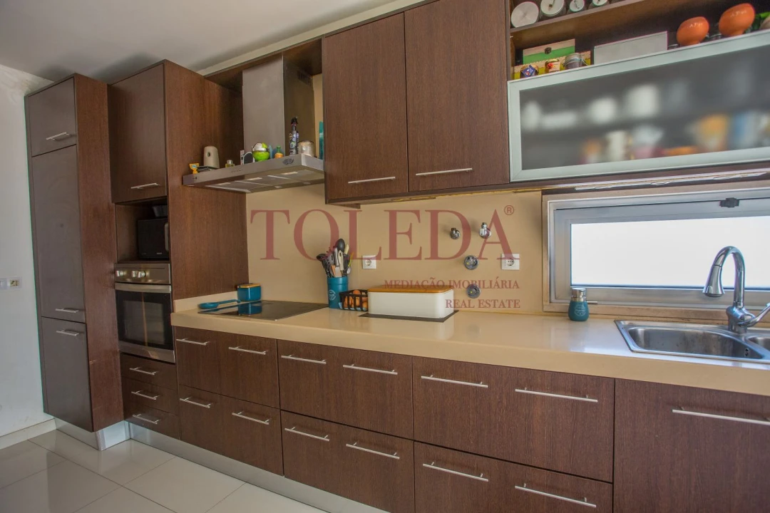 Moradia T4 para Venda em Atalaia e Alto Estanqueiro-Jardia Foto 20