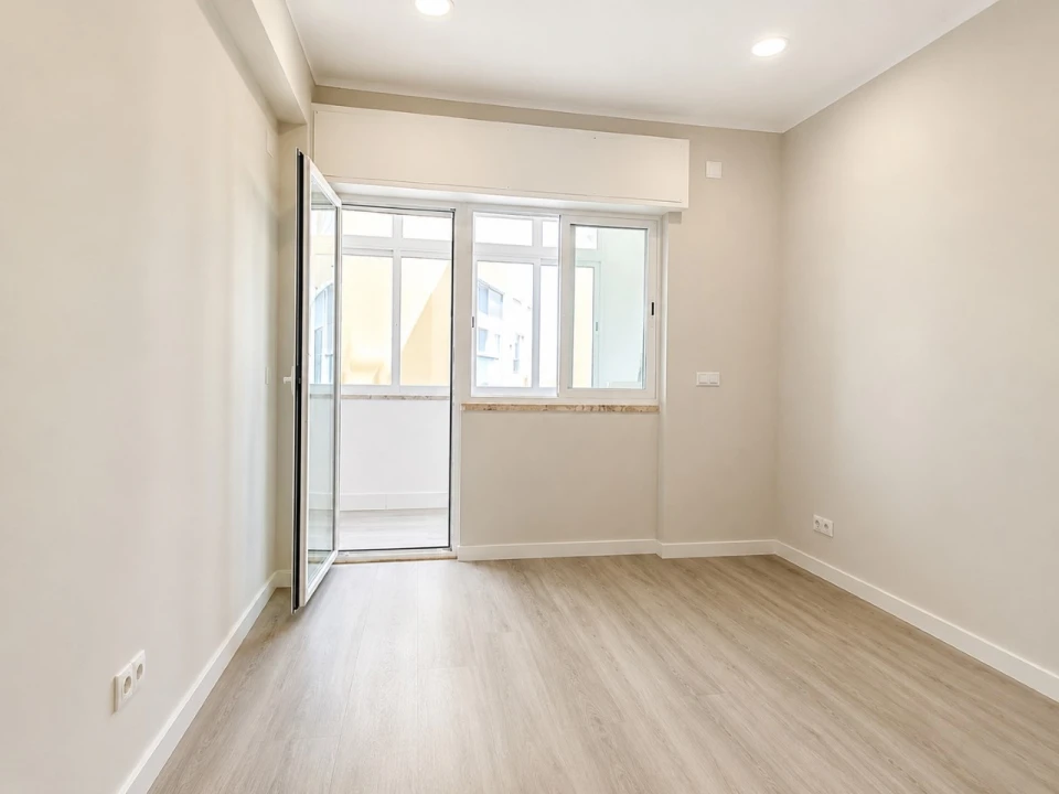 Apartamento T1 para Venda em Venteira Foto 3