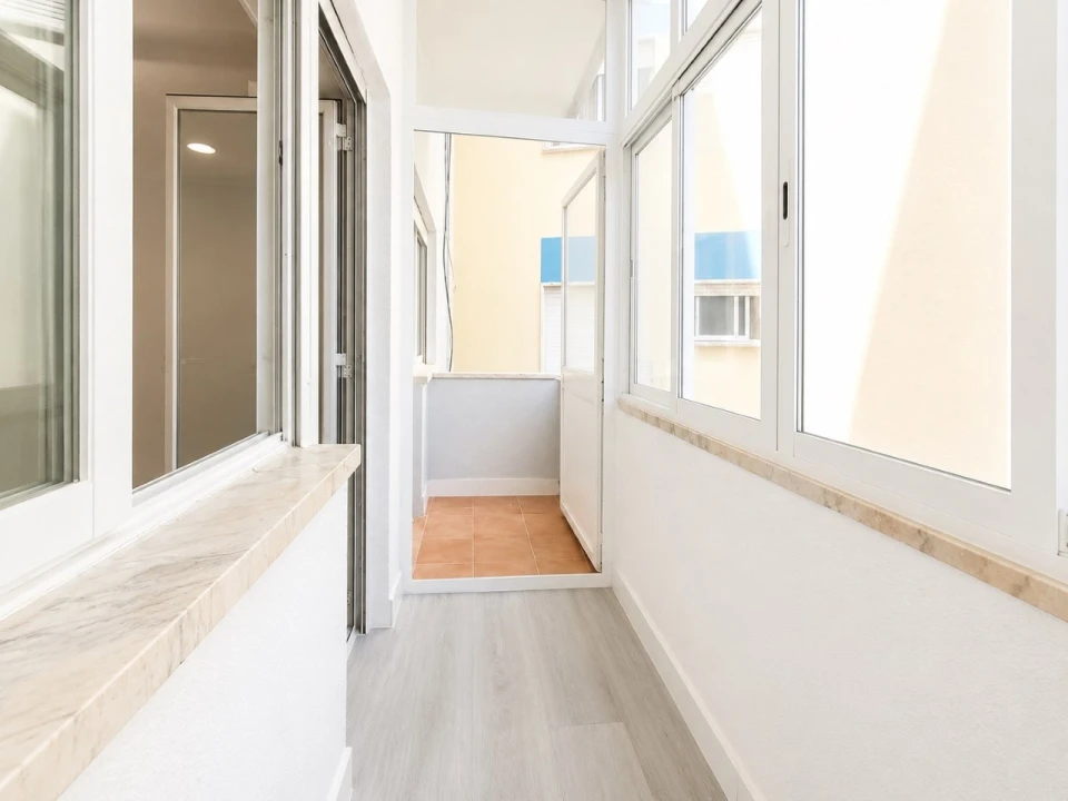 Apartamento T1 para Venda em Venteira Foto 4