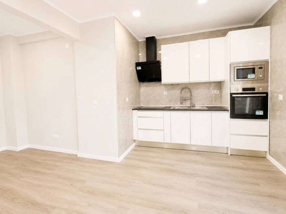 Apartamento T1 para Venda em Venteira Foto 10