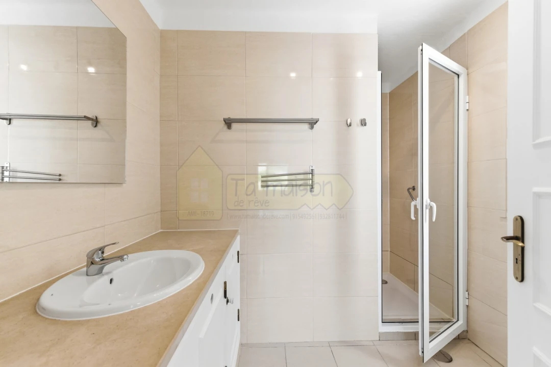 Moradia T7 para Venda em Boliqueime Foto 17