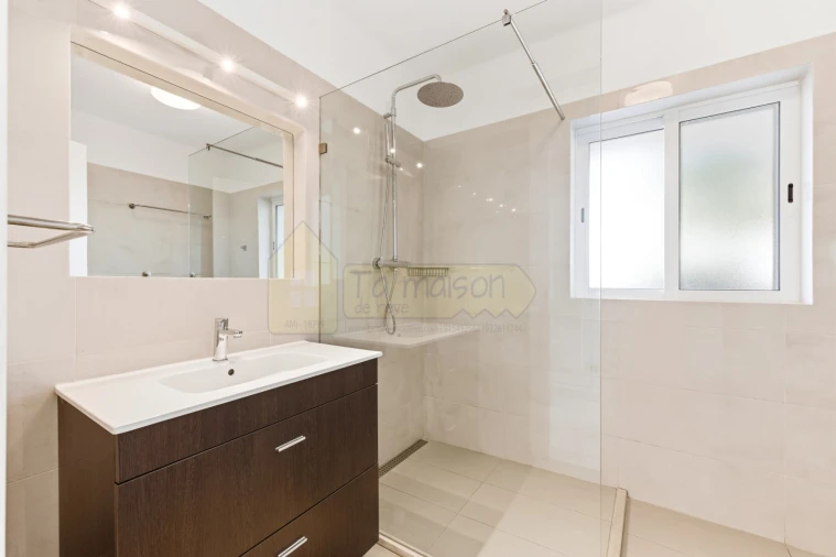 Moradia T7 para Venda em Boliqueime Foto 26