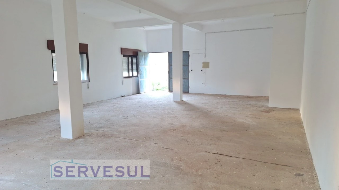 Armazém para Venda em Silves Foto 4