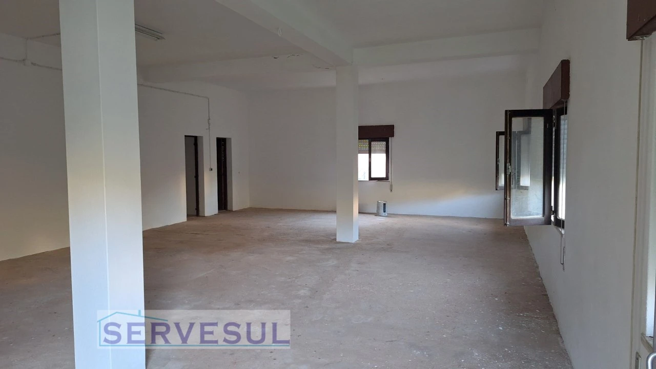 Armazém para Venda em Silves Foto 7