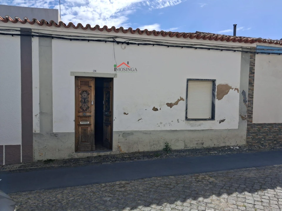 Moradia T3 para Venda em Ferreira do Alentejo e Canhestros Foto 1