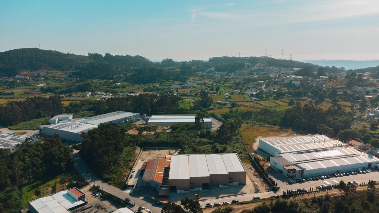Armazém para Venda em Vandoma Foto 25