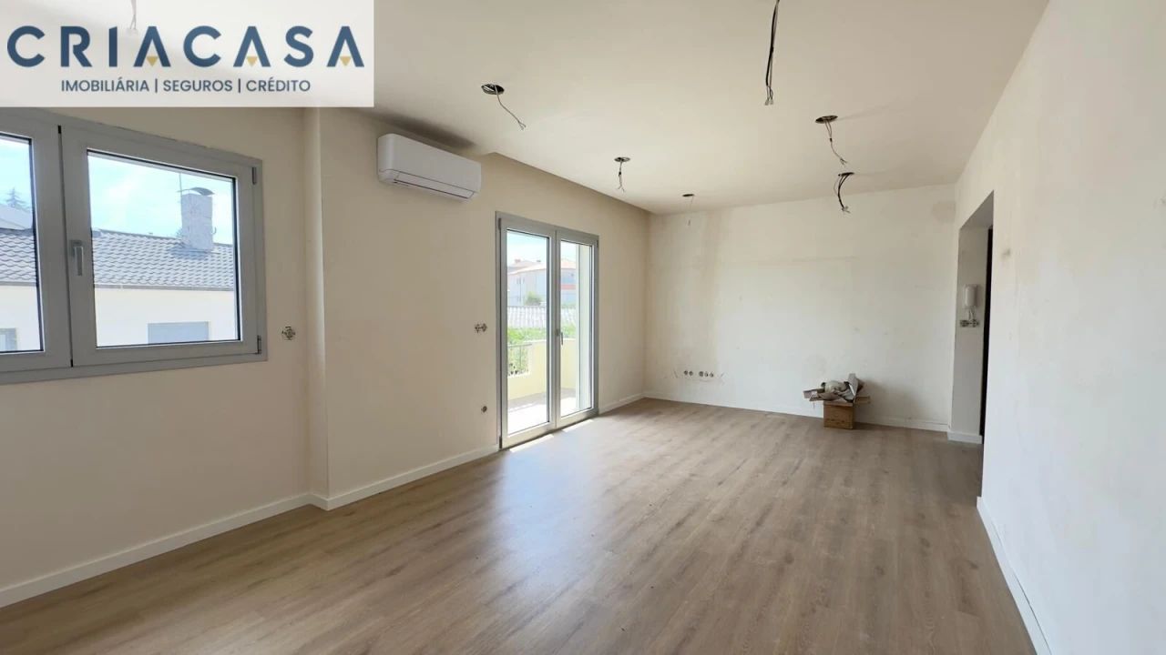 Apartamento T3 para Venda em Abraveses Foto 1