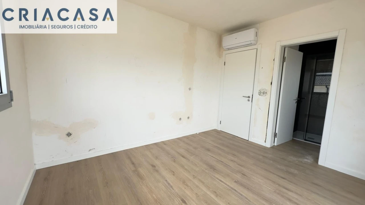 Apartamento T3 para Venda em Abraveses Foto 16
