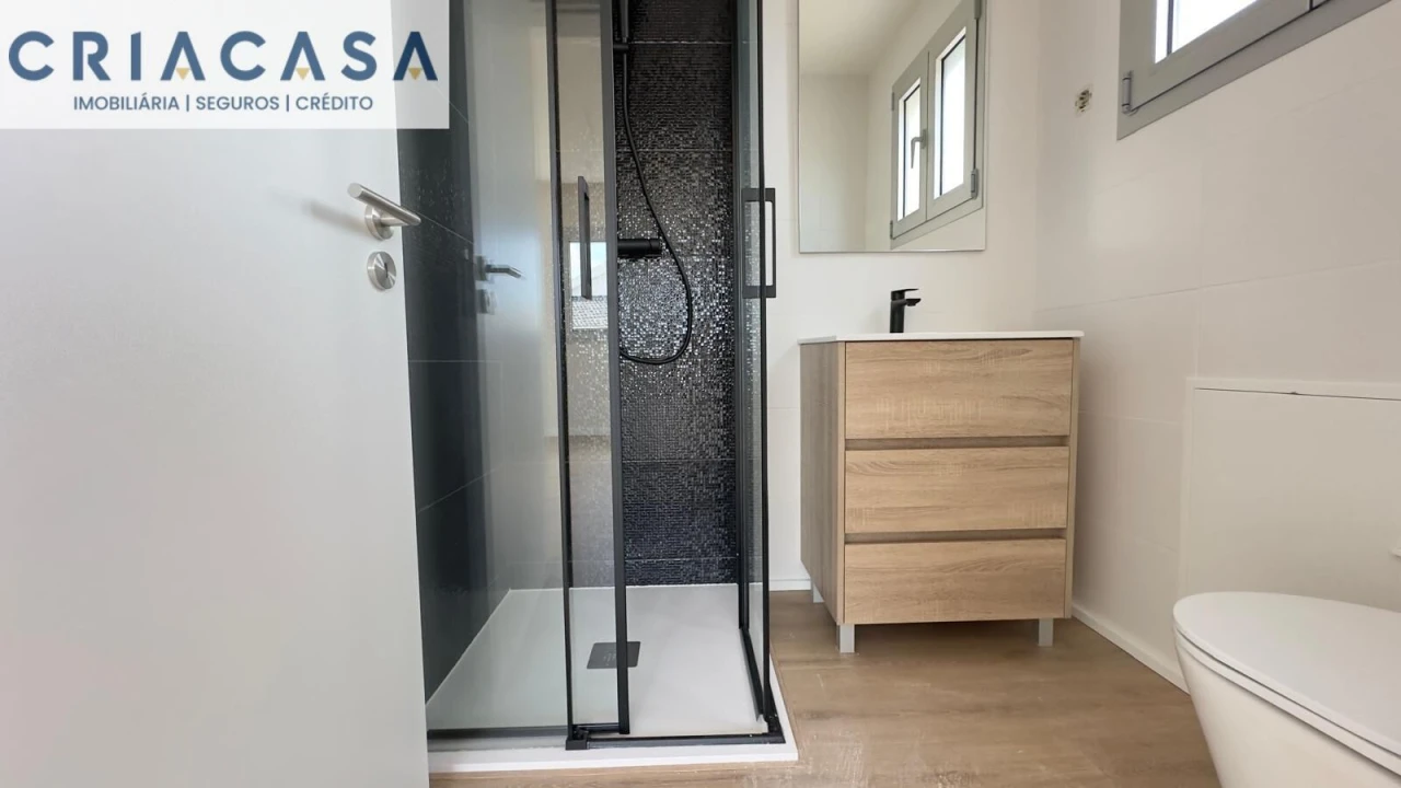 Apartamento T3 para Venda em Abraveses Foto 19