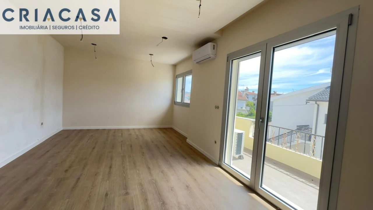 Apartamento T3 para Venda em Abraveses Foto 2