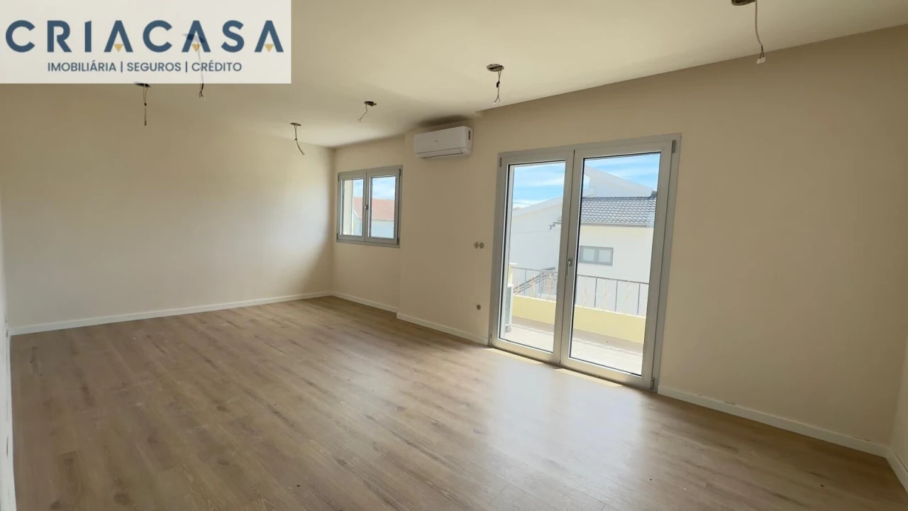 Apartamento T3 para Venda em Abraveses Foto 8