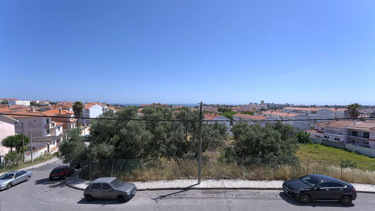 Moradia T3 para Venda em Alcabideche Foto 34