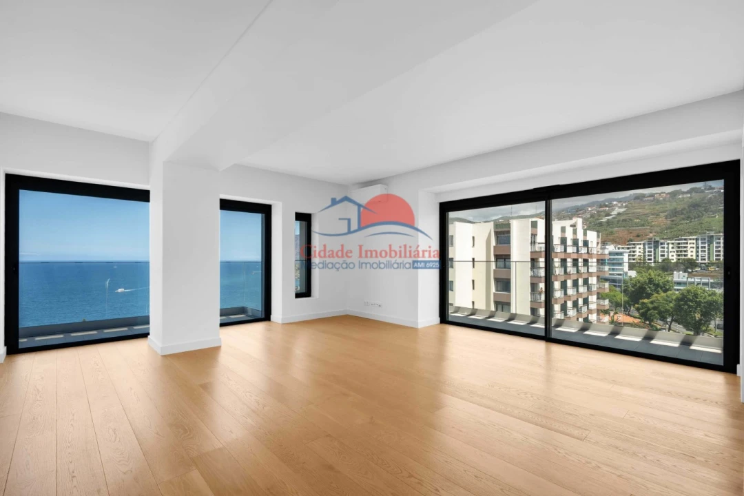 Apartamento T3 para Venda em São Martinho Foto 8