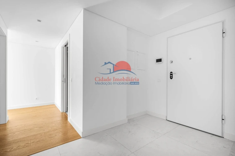 Apartamento T3 para Venda em São Martinho Foto 6