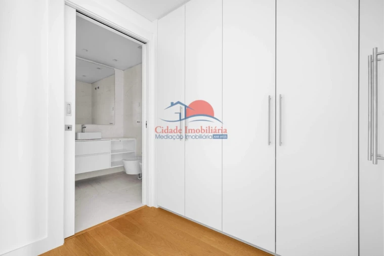 Apartamento T3 para Venda em São Martinho Foto 19
