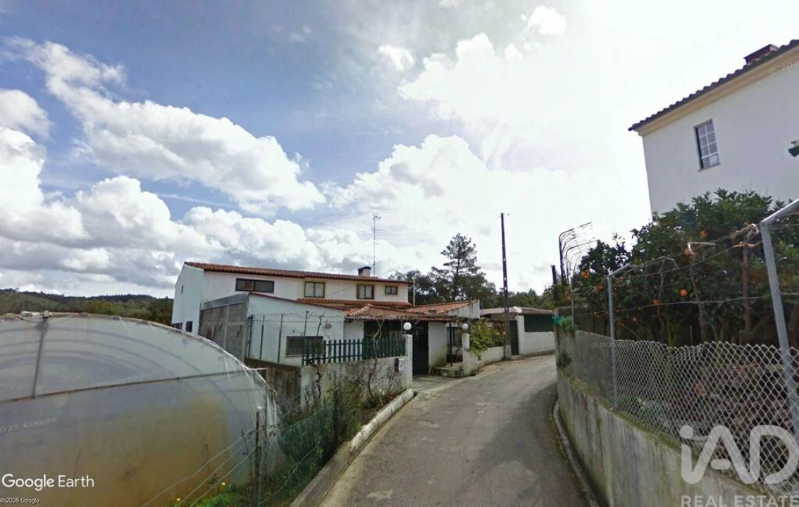Moradia T4 para Venda em Vila Nova de Monsarros Foto 1