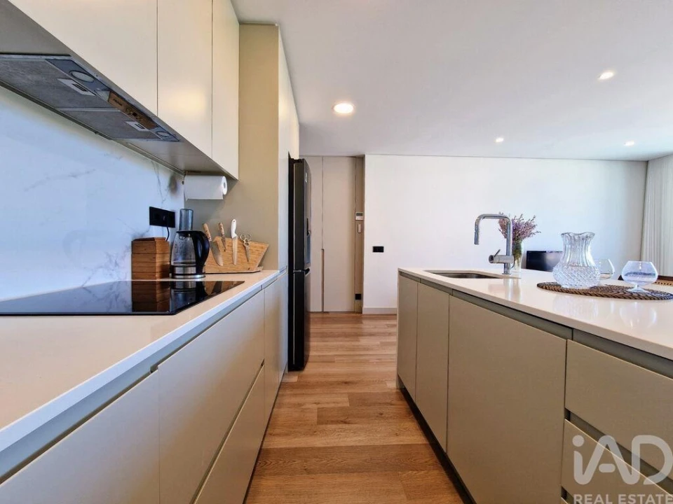 Apartamento para Venda em Faro (Sé e São Pedro) Foto 12
