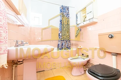 Moradia T4 para Venda em Valdujo