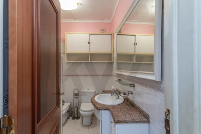 Apartamento T2 para Venda em Alfragide