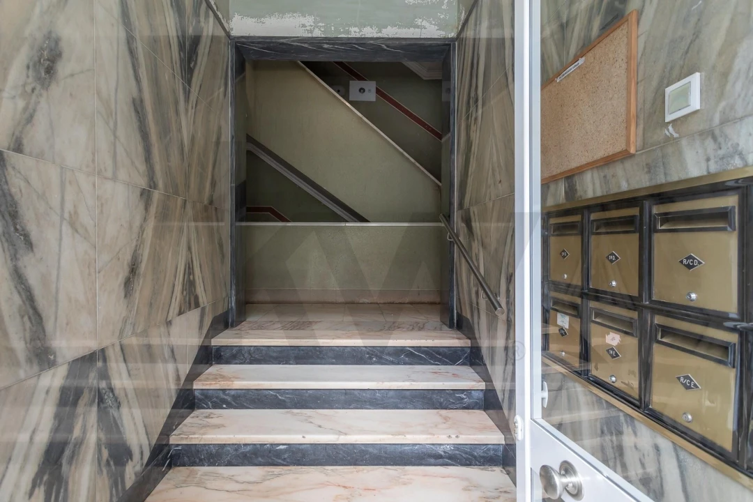 Apartamento T2 para Venda em Alfragide Foto 26
