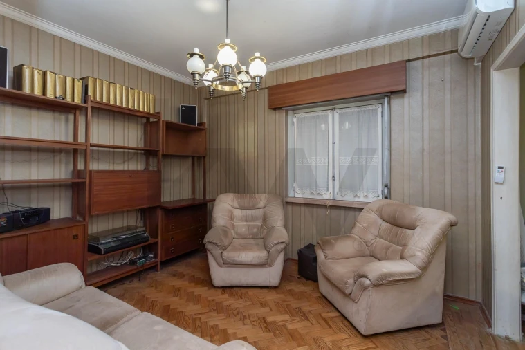 Apartamento T2 para Venda em Alfragide Foto 6