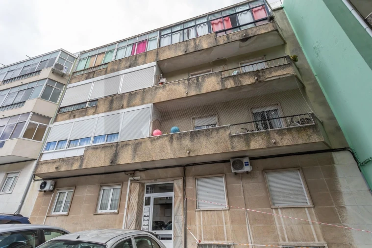 Apartamento T2 para Venda em Alfragide Foto 27