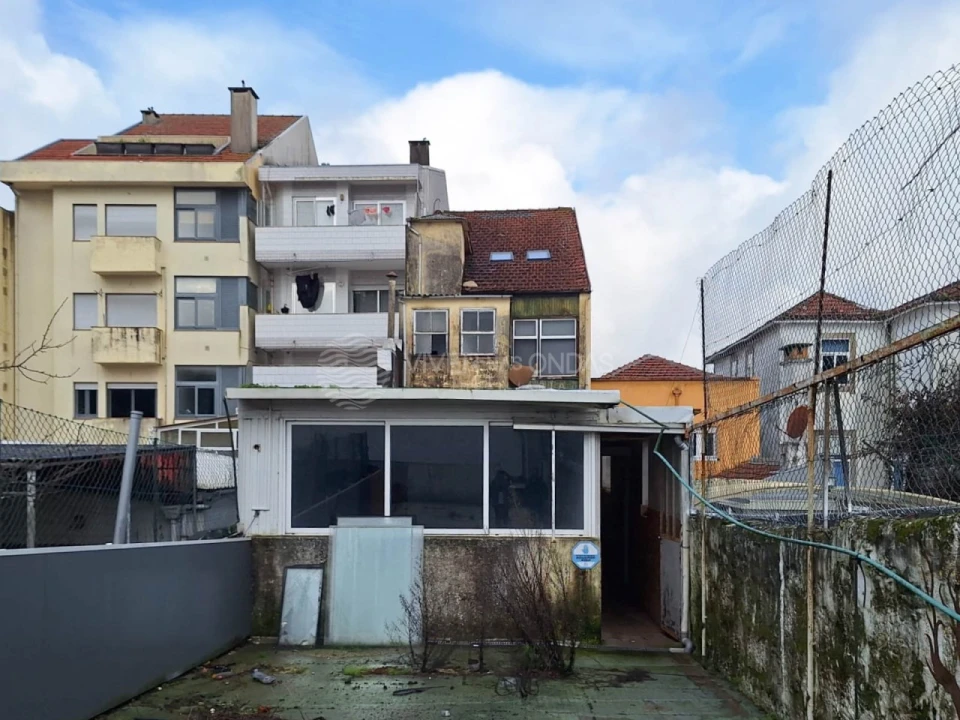 Prédio para Venda em Paranhos Foto 1