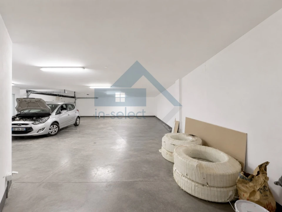 Moradia T3 para Venda em Santa Barbara de Nexe Foto 50