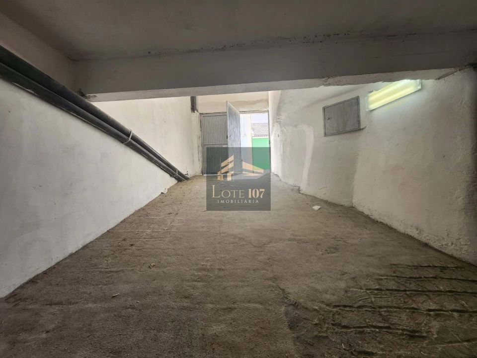Garagem para Venda em Barreiro e Lavradio Foto 9