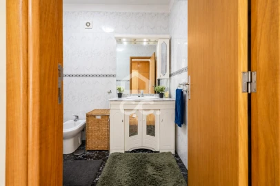 Apartamento T2 para Venda em Delães