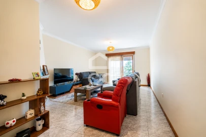 Apartamento T2 para Venda em Delães