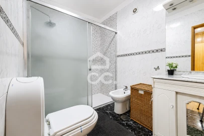 Apartamento T2 para Venda em Delães